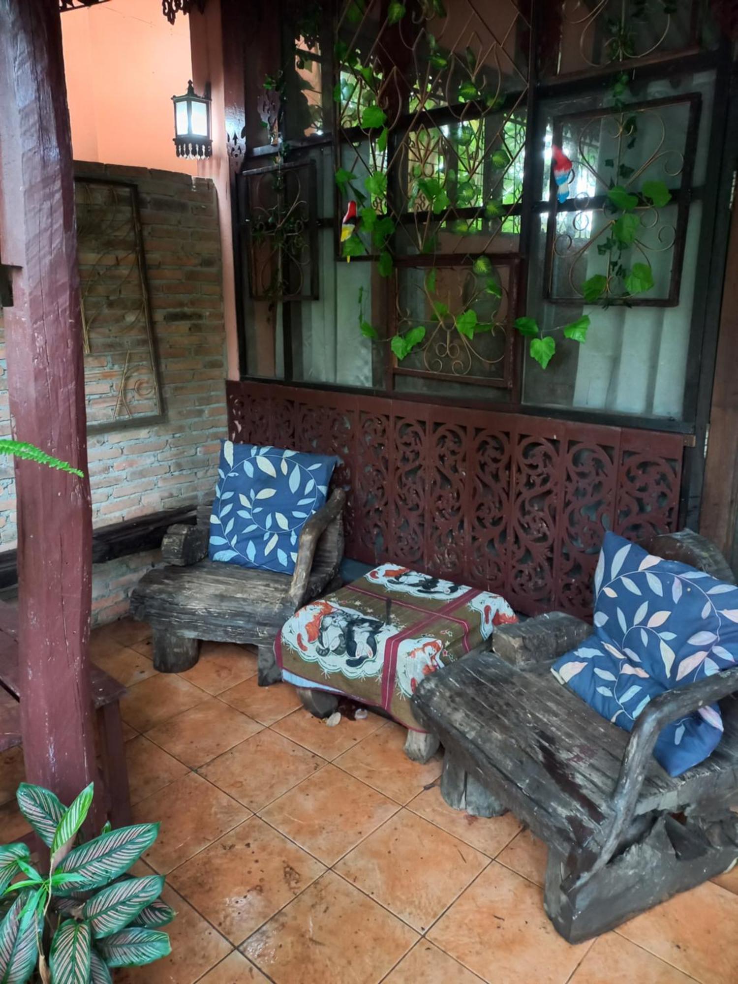 Hotel Teak House Chiang Mai Exterior foto