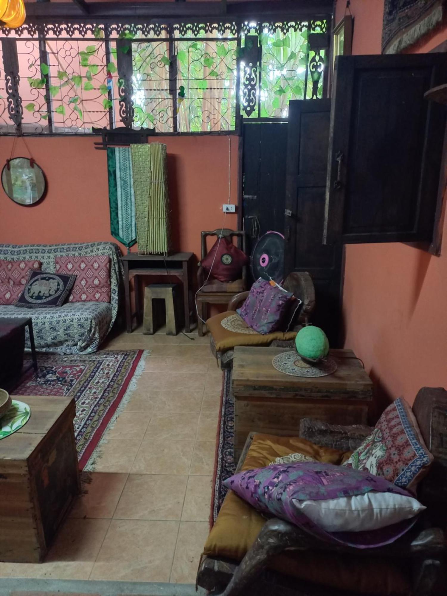 Hotel Teak House Chiang Mai Exterior foto